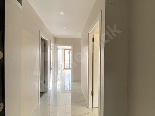 MAHMUTBEY METROYA 5-6 dk 125 m2 3+1 E-BANYOLU - Görsel 5