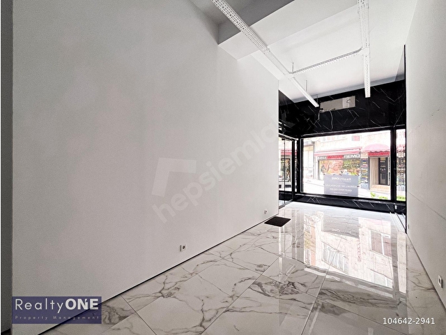 Beyoğlu Galata Kiralık Dükkan 100m2 Süper Konumda Geniş Kullanım - Görsel 3