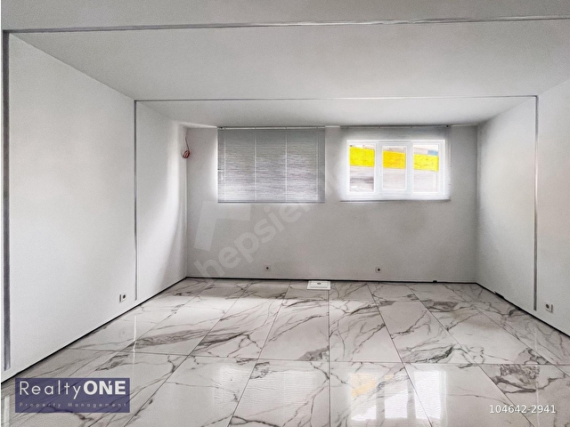 Beyoğlu Galata Kiralık Dükkan 100m2 Süper Konumda Geniş Kullanım - Görsel 14