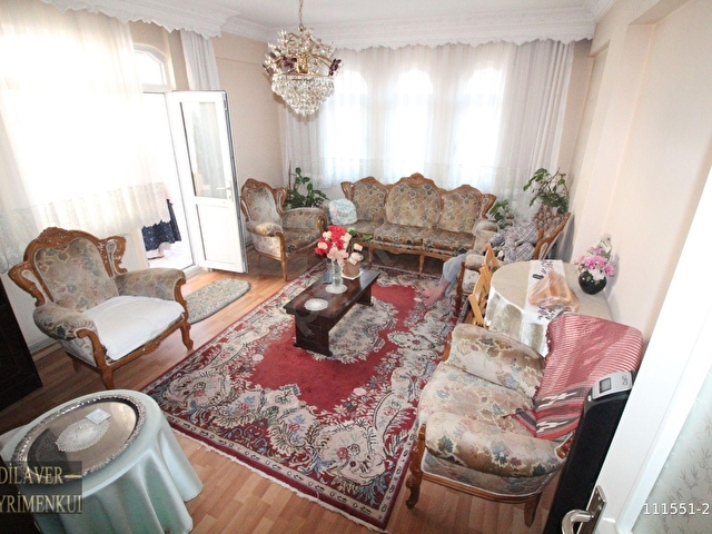 BAHÇELİEVLER MİLLİ EGEMENLİK PARKI YAKINI  31 YILLIK 2+1 GÜNEY CEPHE KAT MÜLKİYETLİ - Görsel 4