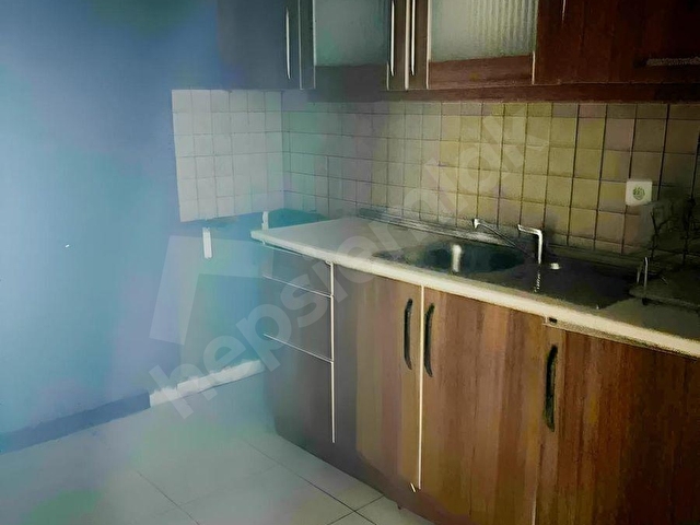 Kordonda iki caddeye cephe 2 katlı kiralık - Görsel 17