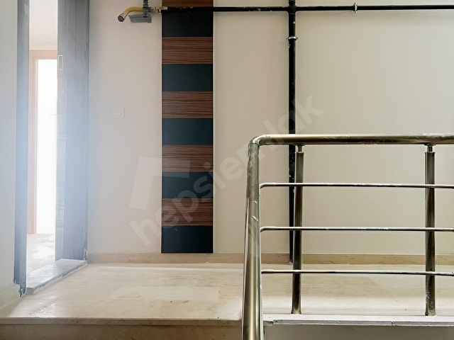 YENİ -SIFIR BİNADA-LÜKS-AYRI MUTFAKLI-ARA KAT-KÖŞE DAİRE - Görsel 4