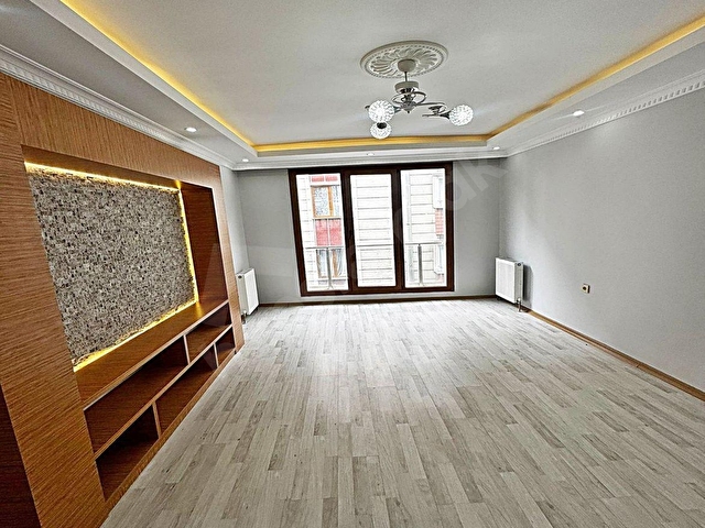 METROBÜSE YAKIN İSKANLI SORUNSUZ TEMİZ 2+1 100M2 SATILIK DAİRE - Görsel 2