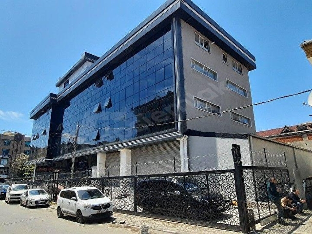 ÜMRANİYE NATO YOLU CADDESİ ÜSTÜNDE PRESTİJLİ PLAZA KATI 600 M2 - Görsel 3