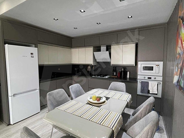 Kuşadası Değirmenderede 2+1 Havuz Cepheli Full Eşyalı Daire - Görsel 21