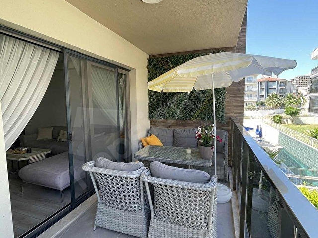 Kuşadası Değirmenderede 2+1 Havuz Cepheli Full Eşyalı Daire - Görsel 17