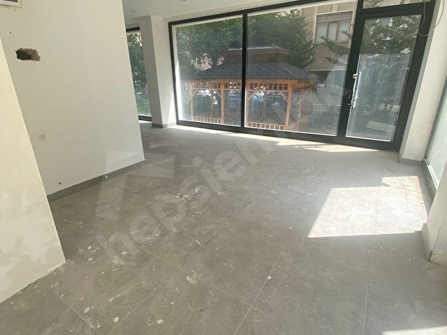 SUADİYE MİNİBÜS CAD.1.PARAELDE 55  M2 NET YENİ BİNADA SATILIK DÜKKAN - Görsel 18