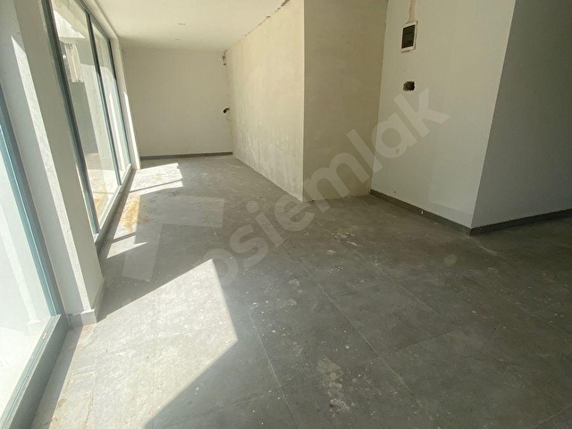 SUADİYE MİNİBÜS CAD.1.PARAELDE 55  M2 NET YENİ BİNADA SATILIK DÜKKAN - Görsel 20
