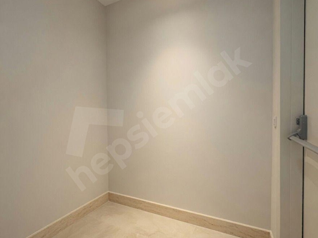 CADDEBOSTANIN EN YEŞİL SOKAĞNDA GENİŞ BALKONLU 145M2 3+1 SIFIR - Görsel 9