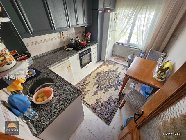 BÜYÜKÇEKMECEDE K.UYGUN 5+2 OTOPARKLI-BALKONLU 250m2 SATILIK - Görsel 9