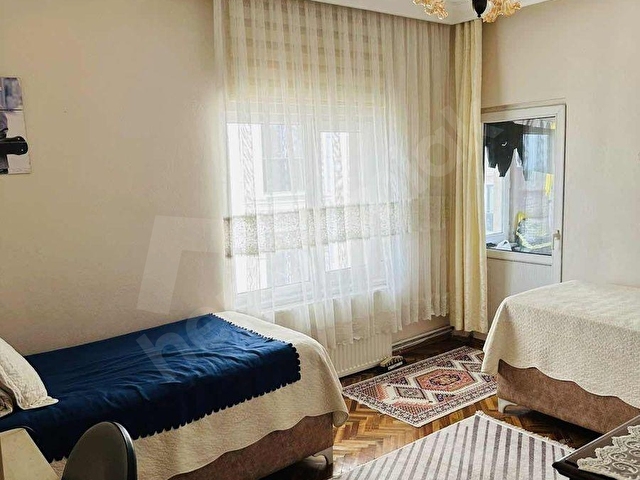 BÜYÜKÇEKMECEDE K.UYGUN 5+2 OTOPARKLI-BALKONLU 250m2 SATILIK - Görsel 22
