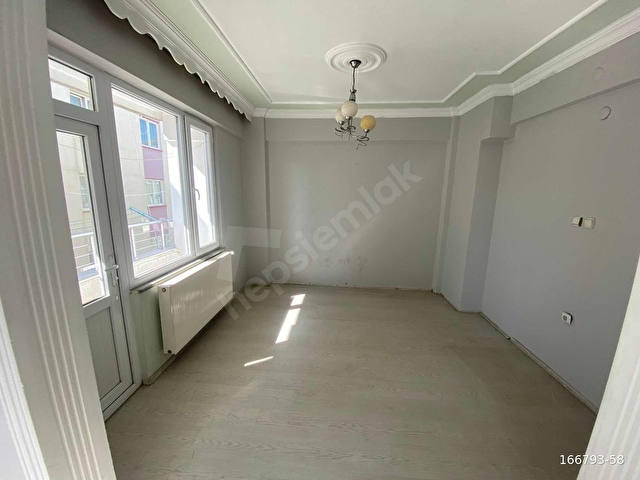 ÜNYE FIRAT EMLAKTAN MERKEZDE KİRALIK DAİRE