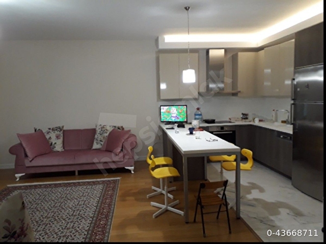 Narlife büyük tip, eşyalı, havuz - peyzaj manzaralı 1+1 - Görsel 8