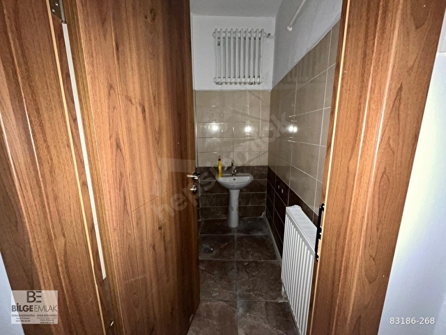 İZZET BAYSAL CADDESİNDE GENİŞ KULLANIMLI DÜKKAN - Görsel 22