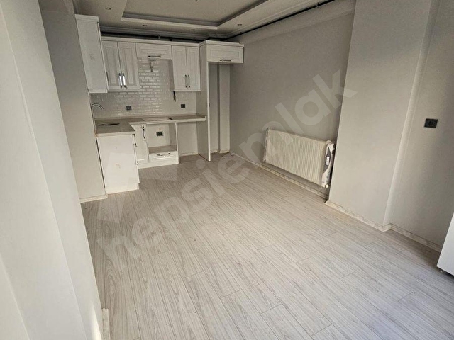 manisa muradiye mahallesinde merkezi konumda 1+1 satılık daire - Görsel 3