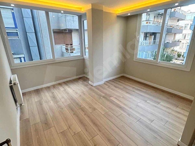 BAHÇELİEVLER DE METROYA YAKIN FULL YAPILI GENİL 3+1 DAİRE - Görsel 27