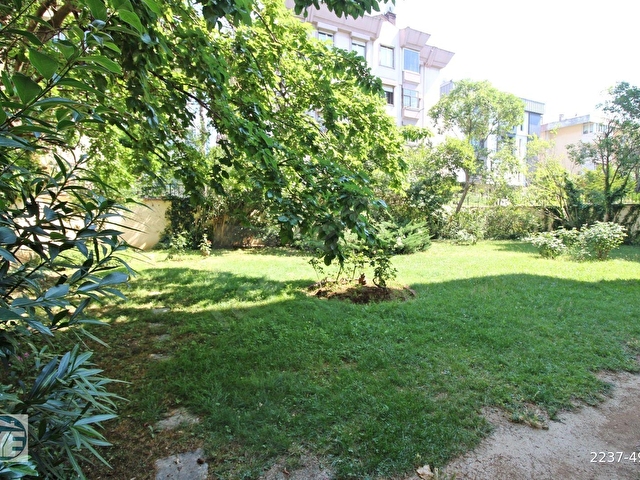 YEŞİLYURT EMLAKTAN KAPALI GARAJLI EBEVEYNLİ 135 m2 DÜZ GİRİŞ