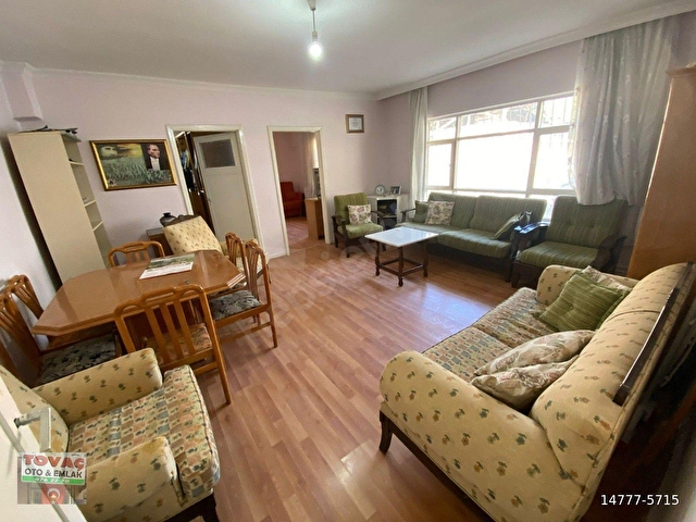 TOVAÇ DAN SATILIK 3+1,KOMBİLİ SOKULLU CADDEYE 2 BİNA FIRSAT DAİRE - Görsel 2