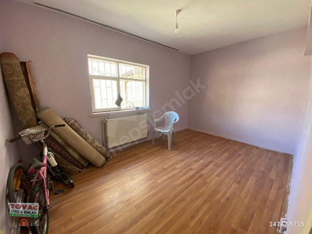 TOVAÇ DAN SATILIK 3+1,KOMBİLİ SOKULLU CADDEYE 2 BİNA FIRSAT DAİRE - Görsel 6