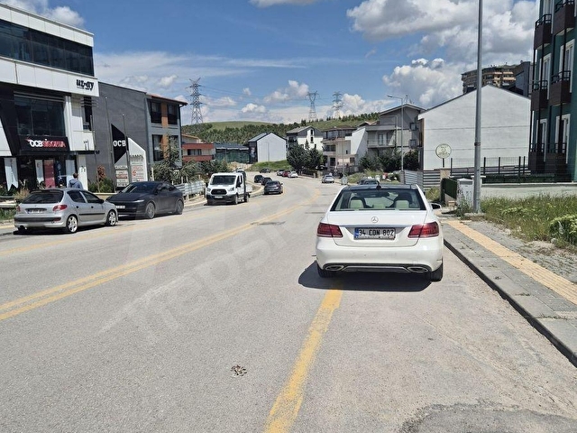 YAŞAMKENT CADDE ÜZERİ RUHSATLI SATILIK ARSA 213m2 - Görsel 17