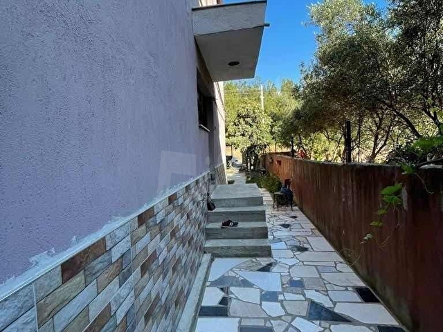 BUCA ZAFER MAHALLESİNDE 2 KATLI MÜSTAKİL EV 2 ADET 2+1 DAİRE - Görsel 6