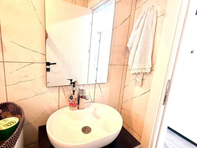 FETHİYE PAZARYERİ MAHALLESİNDE EŞYALI 2+1 SATILIK DAİRE - Görsel 21