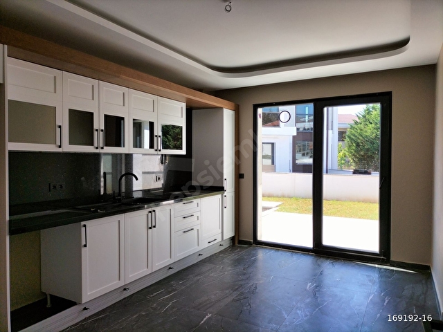 KUMBABA DA DENİZE VE PLAJA YAKIN HAVUZLU 225m2 5+1 KİRALIK VİLLA - Görsel 15