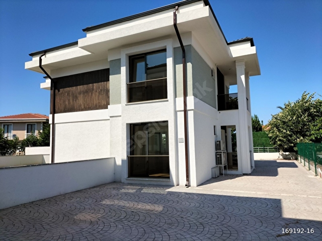 KUMBABA DA DENİZE VE PLAJA YAKIN HAVUZLU 225m2 5+1 KİRALIK VİLLA - Görsel 5