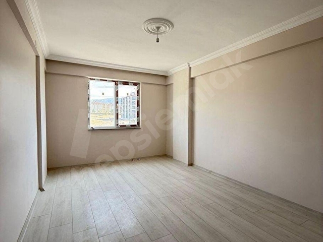 TOROS MAHALLESİNDE SATILIK 3+1 LÜKS DAİRE - Görsel 6