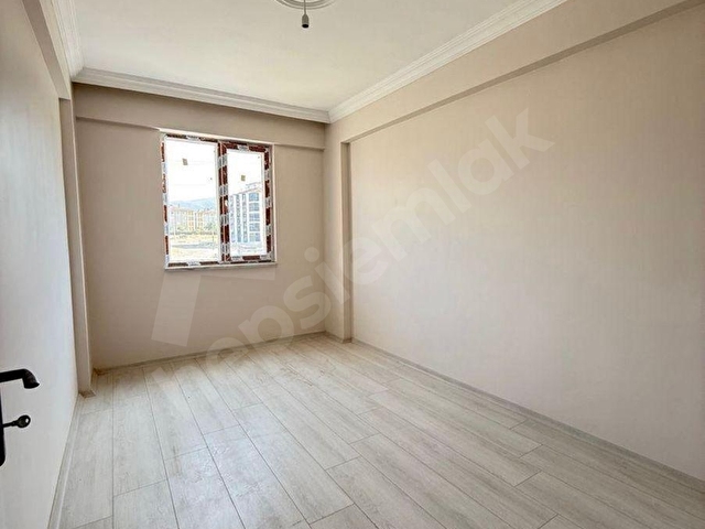 TOROS MAHALLESİNDE SATILIK 3+1 LÜKS DAİRE - Görsel 8