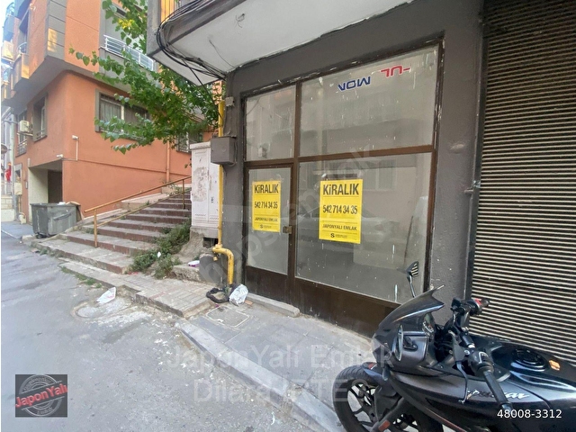 Küçükyalı’da Ayrı Kapılı Çift Kiralık Dükkan