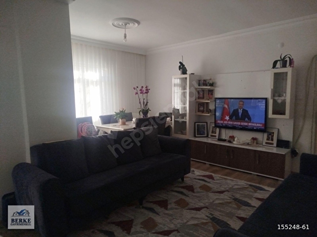 FIRSAT MALTEPE ZÜMRÜTEVLER ÖZ İŞ SİTESİNDE KİRA GETİRİLİ 3+1