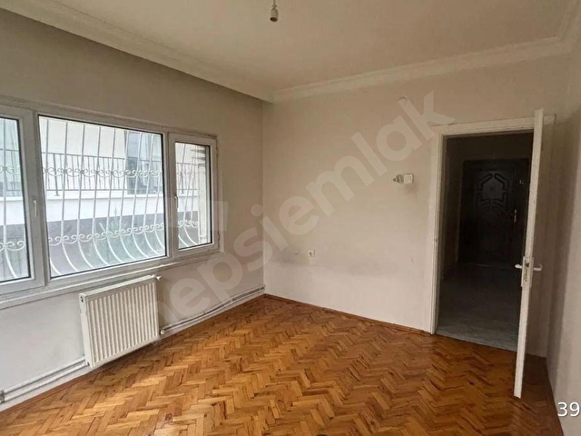 YÜCETEPE İLERİ SOKAKTA ÇOK İYİ LOKASYONDA BAKIMLI 3+1 SATILIK DAİRE - Görsel 3