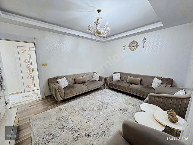 SU YOLU CADDESİNDE BAKIMLI GÖBEK KAT CAM BALKONLU SATILIK DAİRE - Görsel 13