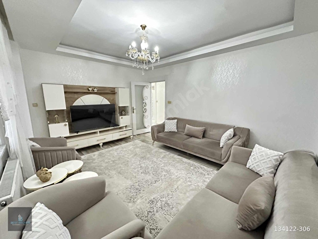 SU YOLU CADDESİNDE BAKIMLI GÖBEK KAT CAM BALKONLU SATILIK DAİRE - Görsel 12
