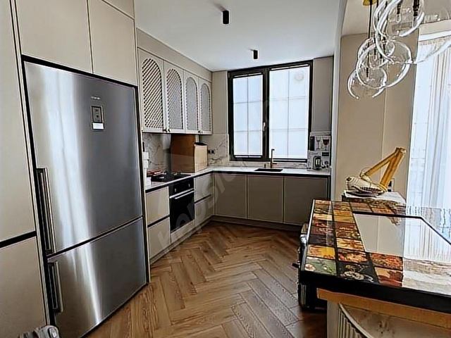 Güzeloba Mahallesi 4+1 Şık Tasarımlı Satılık Tripleks Villa - Görsel 12