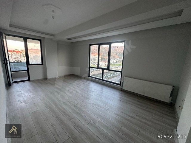 GARMİNDEN ÇINARCIK KAPRUZDERE MEVKİİNDE 5+1 FUL DENİZ VE DOGA MANZARALI   TERASLI DUBLEX SATILIKTIR - Görsel 24