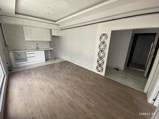 ÇAĞLAYAN VATAN CADDESİNDE ADLİYE YAKINI 1+1 70m2 SIFIR OFİS - Görsel 2