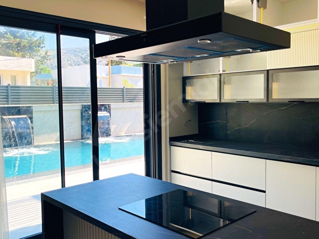 En Modern Villa ! Asansörlü, Denize 400 Metre Lüks Villa - Görsel 30