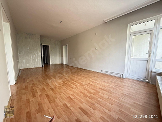 FATİH CAD ÜZERİ 3+1 ORTA KAT GÜNEY DOĞU CEPHE 120 M2 MANTOLAMALI - Görsel 7