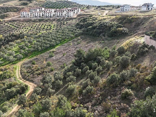 UMURBEYDE DENİZ MANZARALI VİLLA İMARLI SATILIK 434 m2 ARSA - Görsel 24