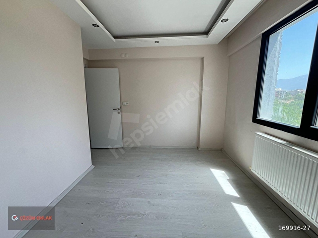 ÇÖZÜM EMLAKTAN MURADİYEDE ÖNÜ AÇIK 2+1 KARANLIKSIZ DAİRE - Görsel 15