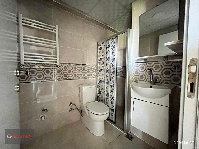 ÇÖZÜM EMLAKTAN MURADİYEDE ÖNÜ AÇIK 2+1 KARANLIKSIZ DAİRE - Görsel 14