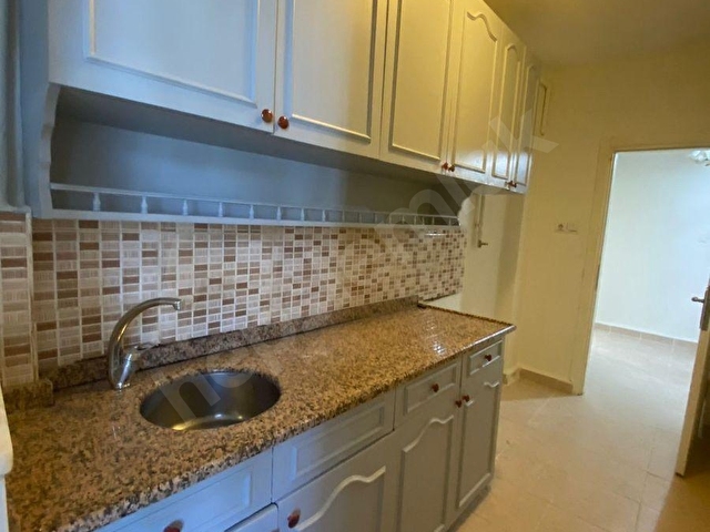 Üsküdar Zeynep Kamilde Marmaraya Sahile Yakın 2+1 Kiralık Daire - Görsel 9