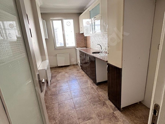 Çekmeköy Aydınlar Mah.Kiralık 2+1 Geniş Daire Ana Cadde Üzeri - Görsel 9