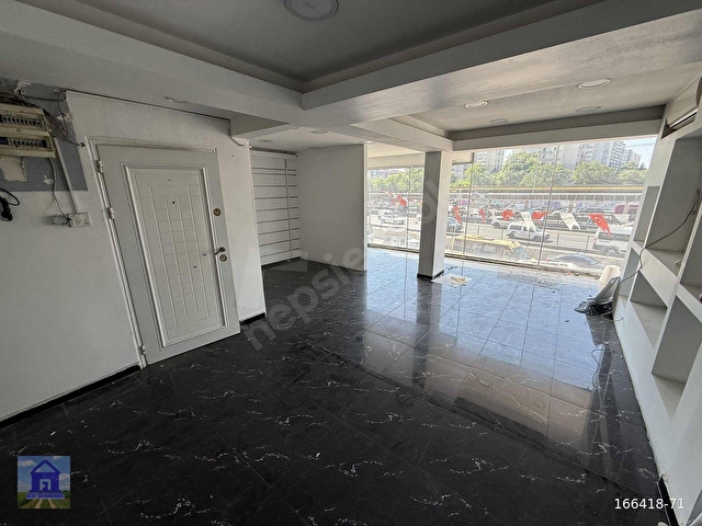 ŞİRİNEVLERDE E-5 CEPHELİ 85M2 4+1 KLİMALI KİRALIK OFİS