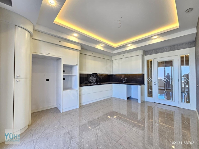 Denizli şemikler mahallesinde 4+1 220 m2 havuzlu site içinde arakat satılık daire