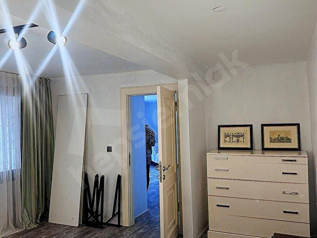 Urla Çam Koza Sitesinde Kiralık Eşyalı Villa - Görsel 19