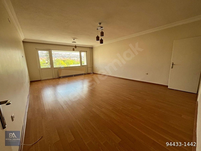 PARLEMENTERLER SİTESİNDE ARAKAT MANZARALI 4+1 KÖK TAPULU DAİRE - Görsel 2