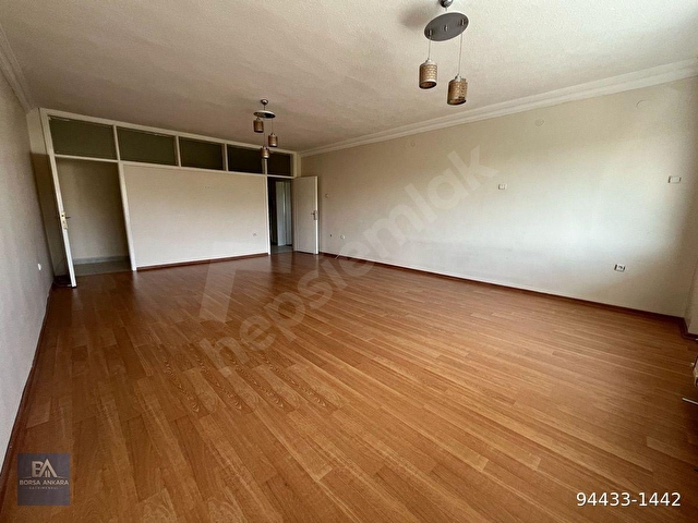 PARLEMENTERLER SİTESİNDE ARAKAT MANZARALI 4+1 KÖK TAPULU DAİRE - Görsel 3